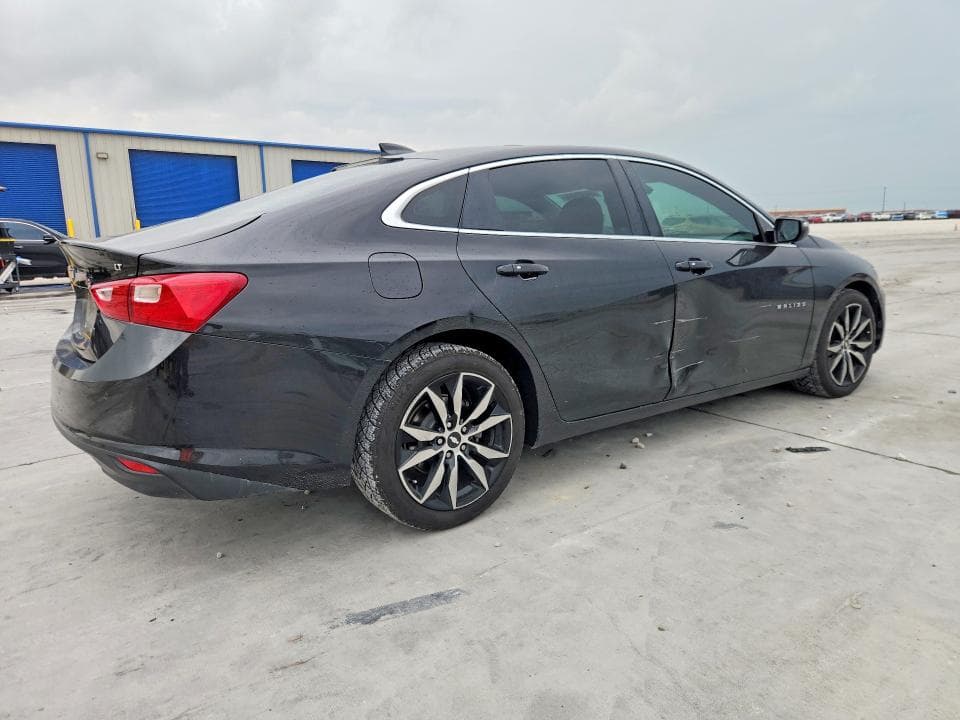 2018 CHEVROLET MALIBU LT 3