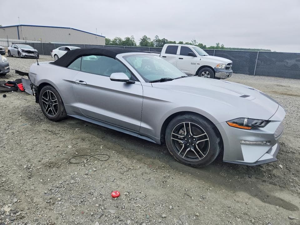 2020 FORD MUSTANG 4