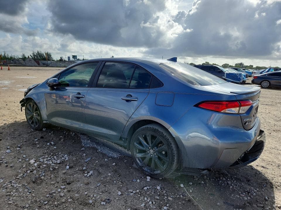 2025 TOYOTA COROLLA SE 2