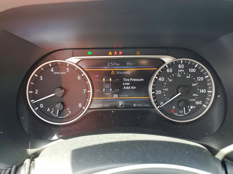 2025 NISSAN SENTRA SV 9