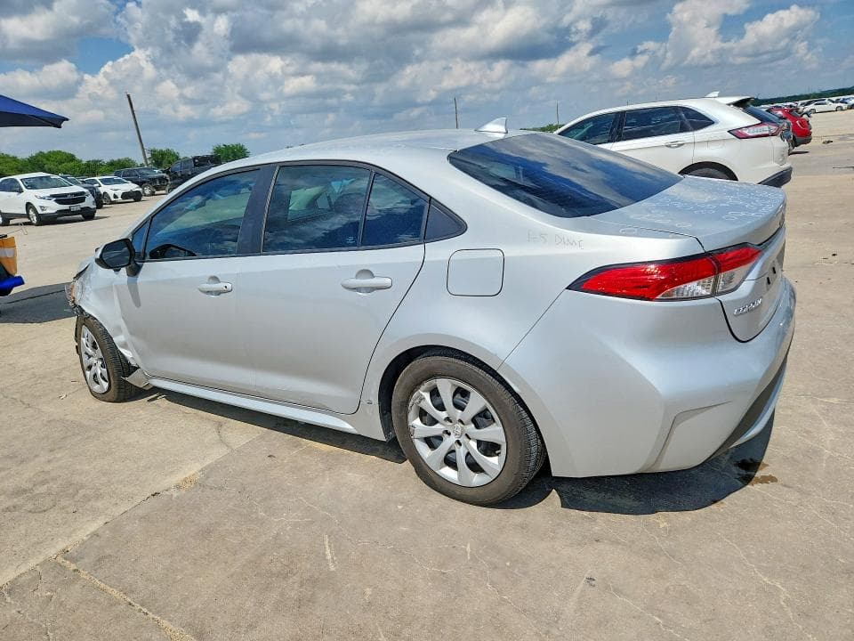2022 TOYOTA COROLLA LE 2