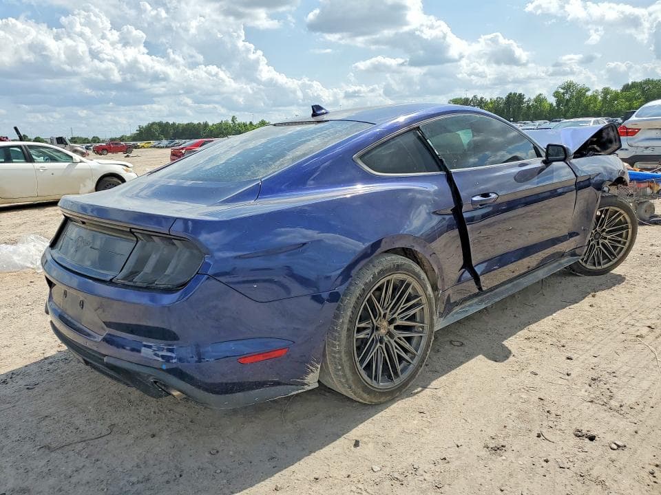 2020 FORD MUSTANG 3