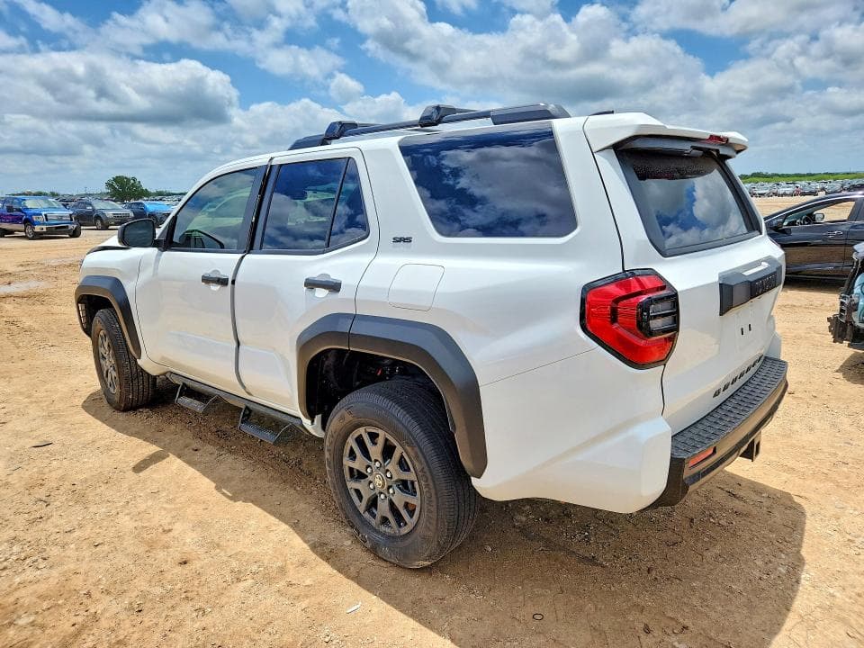 2026 TOYOTA 4RUNNER SR5 2