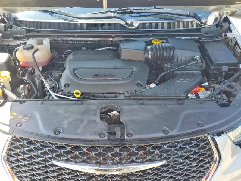 2024 CHRYSLER PACIFICA TOURING L 12