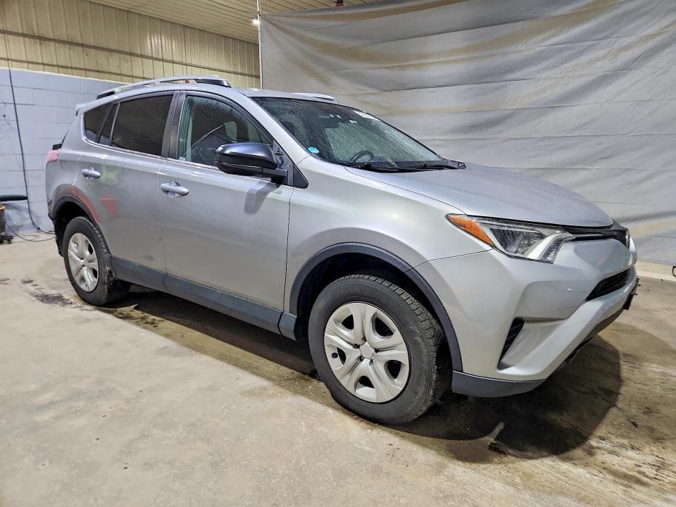 2017 TOYOTA RAV4 LE 4