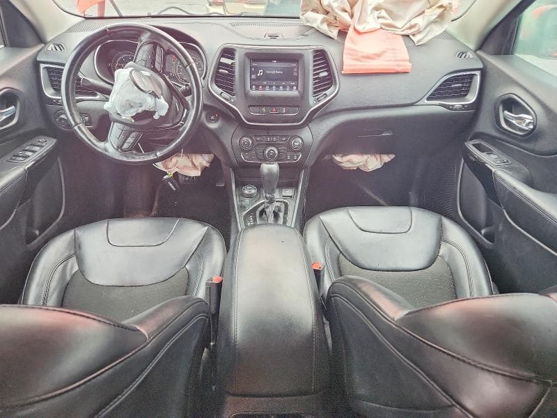 2021 JEEP CHEROKEE LATITUDE PLUS 8