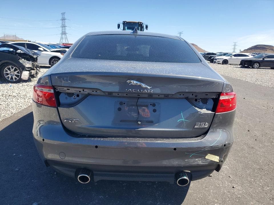 2017 JAGUAR XF PRESTIGE PRESTIGE 6