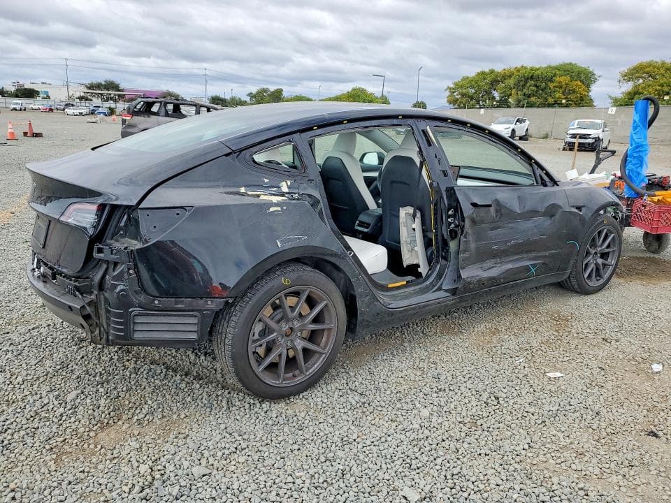 2023 TESLA MODEL 3 3