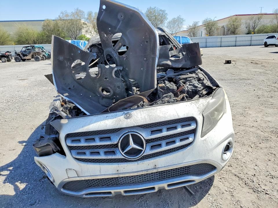2020 MERCEDES-BENZ GLA 250 250 5