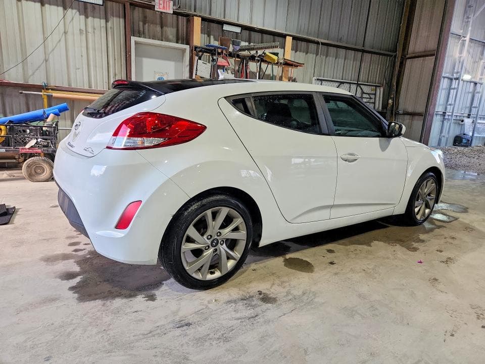 2016 HYUNDAI VELOSTER BASE 3