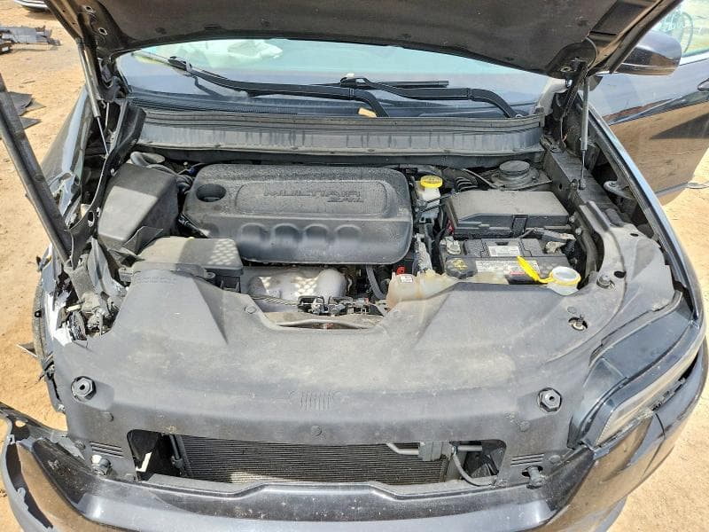 2019 JEEP CHEROKEE LATITUDE PLUS 11
