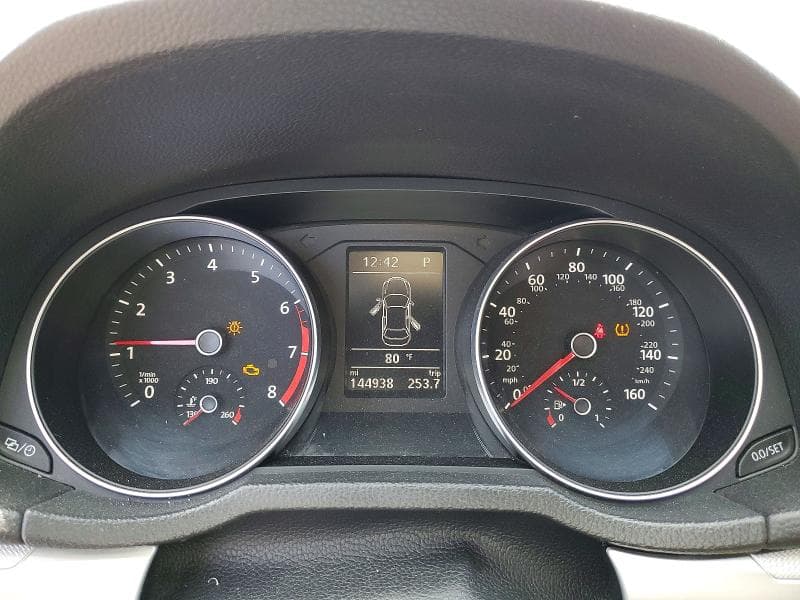 2018 VOLKSWAGEN PASSAT S 9