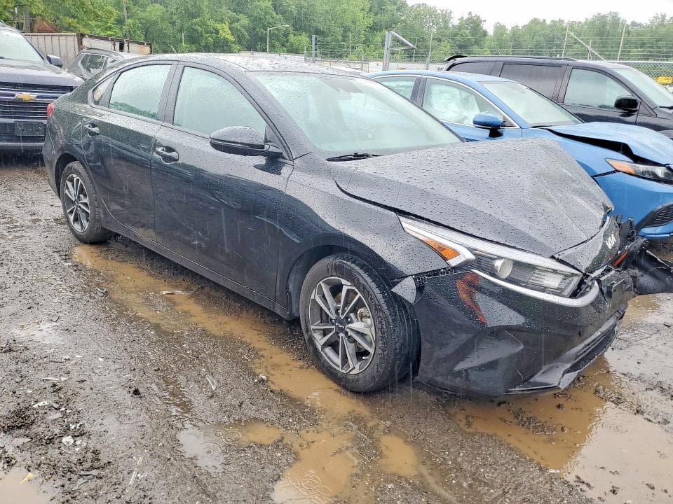 2024 KIA FORTE LXS 4