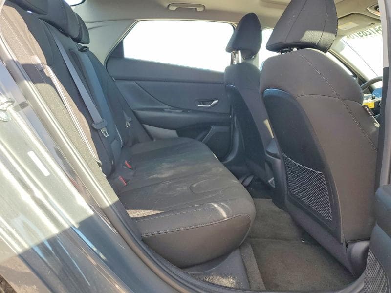 2024 HYUNDAI ELANTRA SEL 10