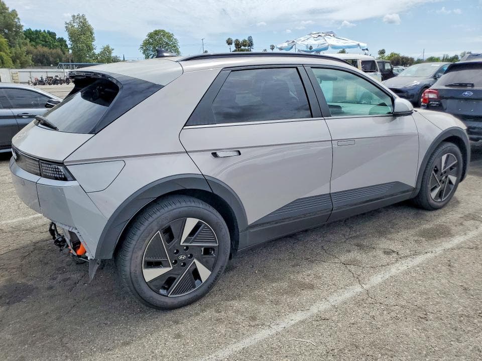 2025 HYUNDAI IONIQ 5 SEL 3