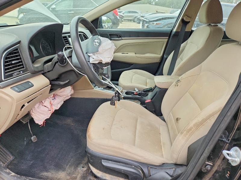 2017 HYUNDAI ELANTRA SE SE 7