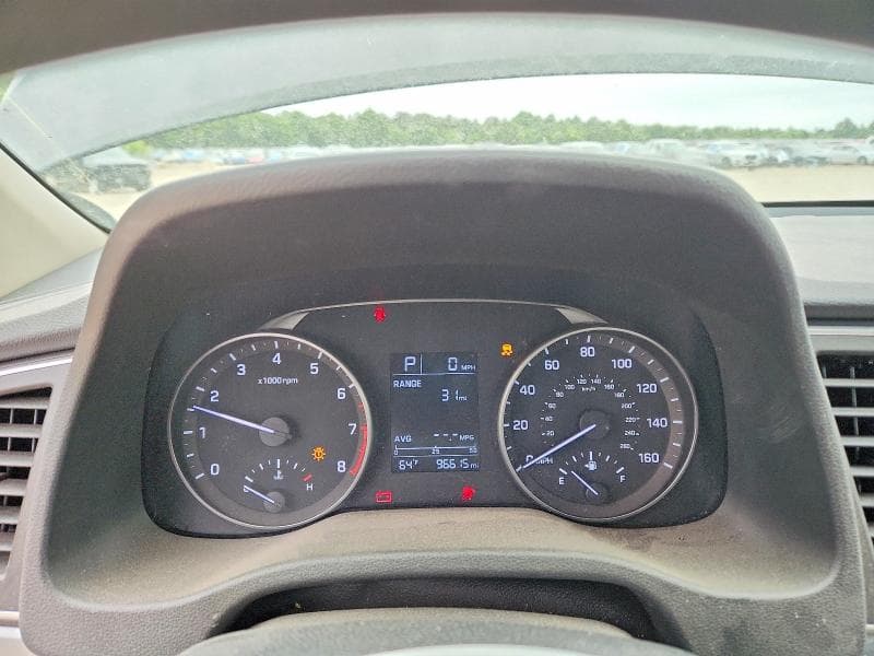 2017 HYUNDAI ELANTRA SE SE 9