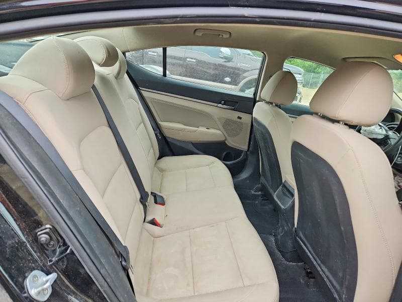 2017 HYUNDAI ELANTRA SE SE 10