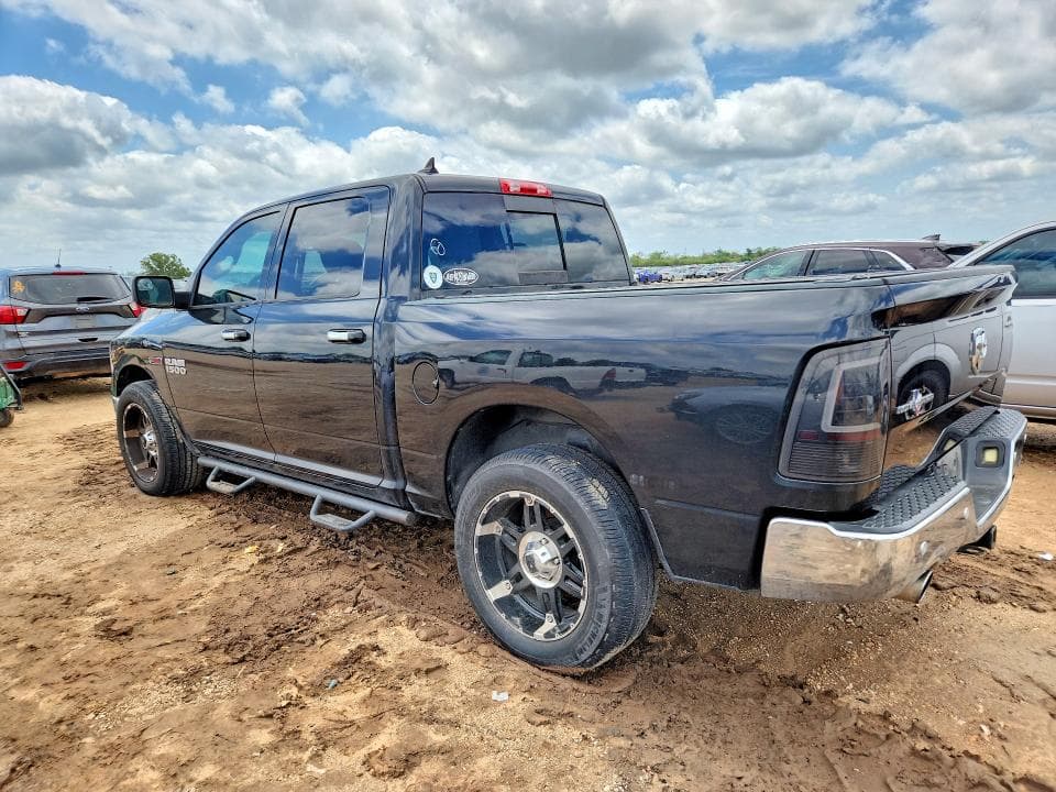 2017 RAM 1500 SLT 3