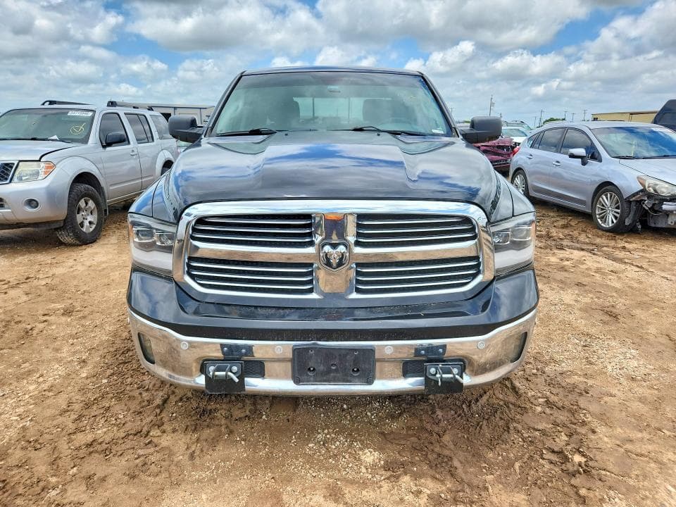 2017 RAM 1500 SLT 6