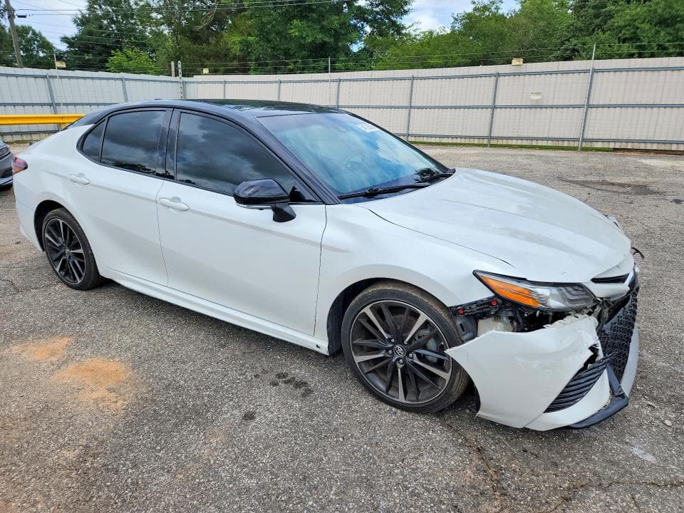 2019 TOYOTA CAMRY XSE V6 4
