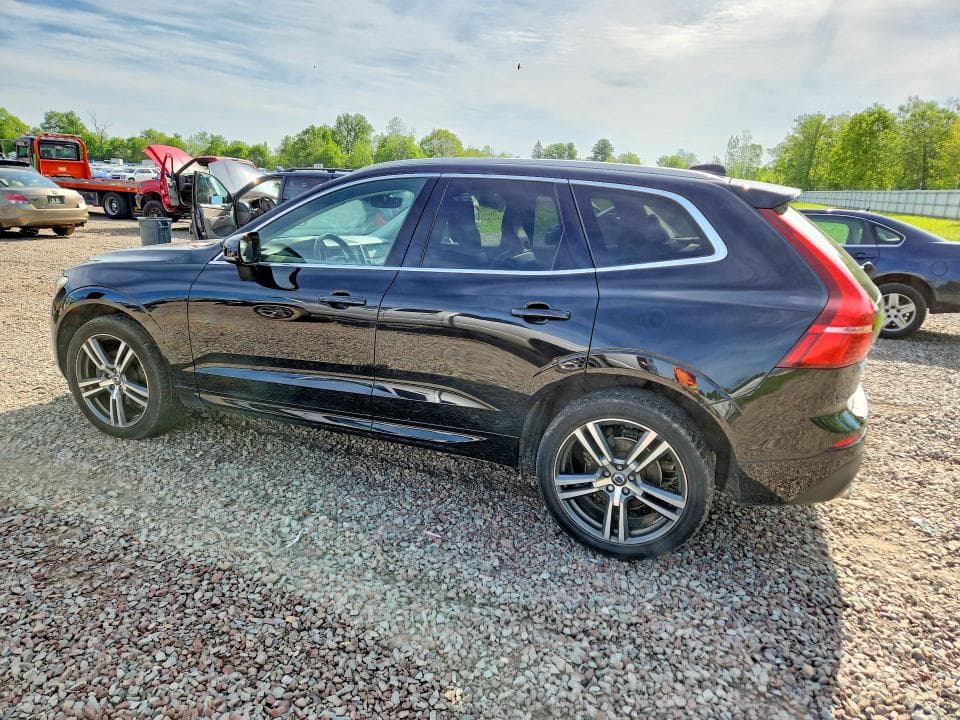 2020 VOLVO XC60 T5 MOMENTUM T5 MOMENTUM 3