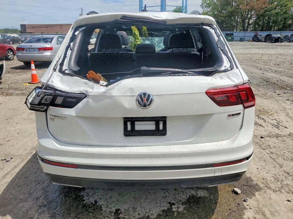 2020 VOLKSWAGEN TIGUAN SE 6