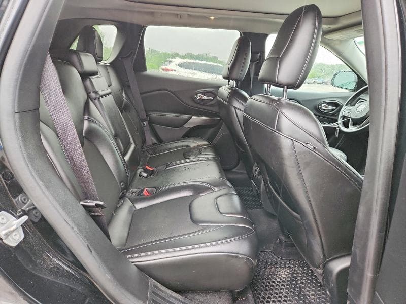 2019 JEEP CHEROKEE LATITUDE PLUS 11