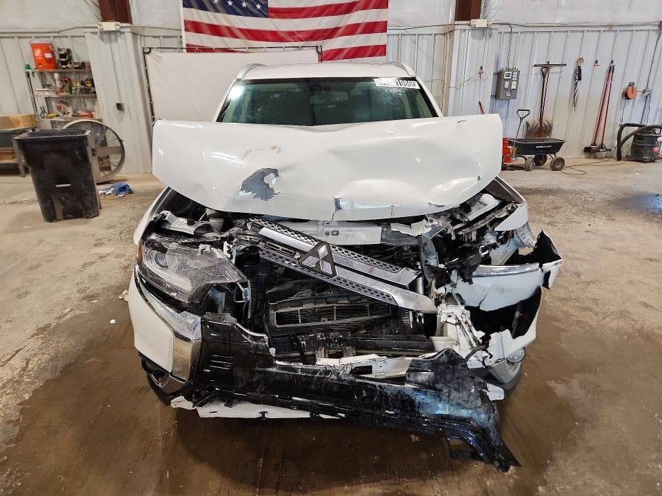 2019 MITSUBISHI OUTLANDER SE/SEL/LE 5