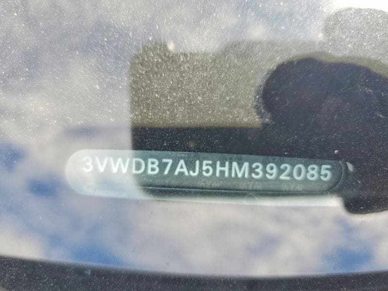 2017 VOLKSWAGEN JETTA SE SE 12