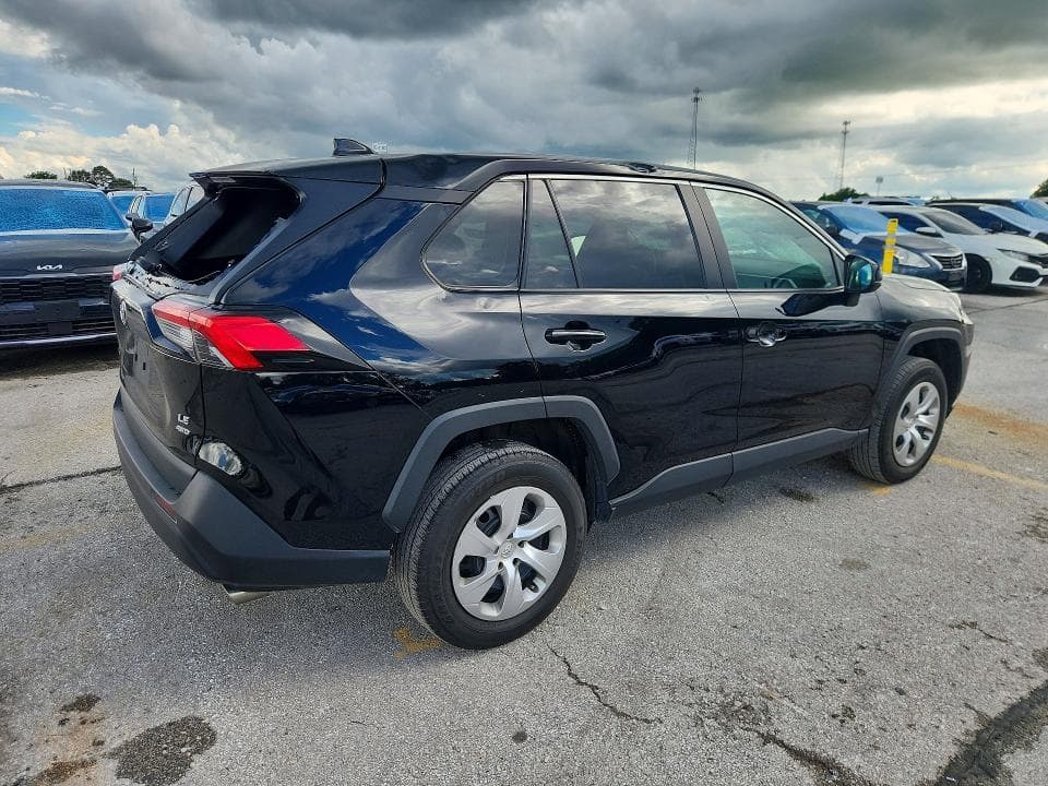 2023 TOYOTA RAV4 LE LE 3