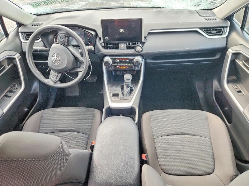 2023 TOYOTA RAV4 LE LE 8