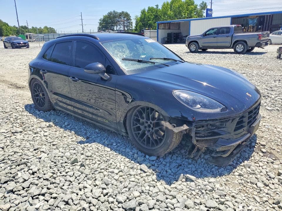2018 PORSCHE MACAN GTS 4