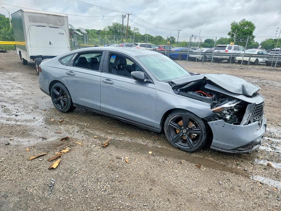 2025 HONDA ACCORD HYBRID SPORT-L 4