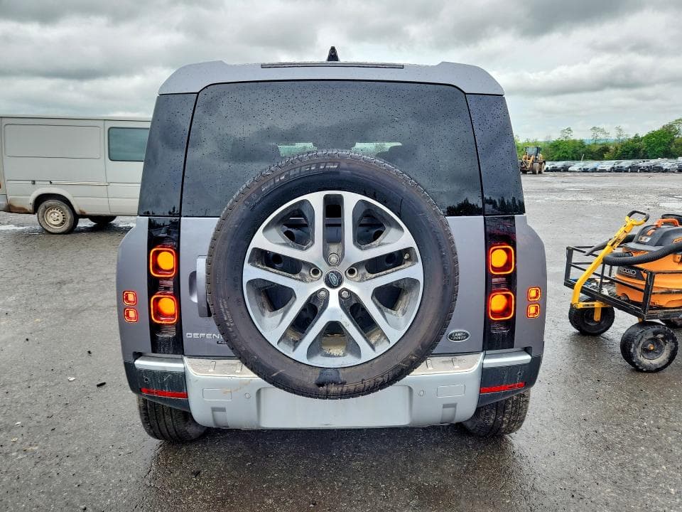 2020 LAND ROVER DEFENDER 110 HSE 6