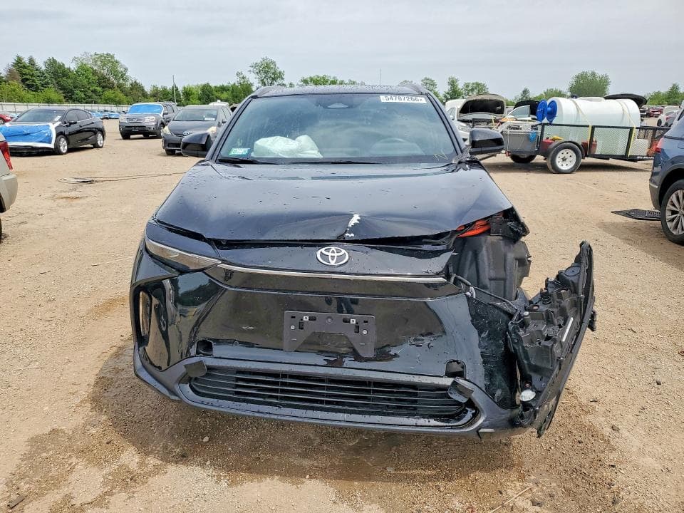 2023 TOYOTA BZ4X XLE 5