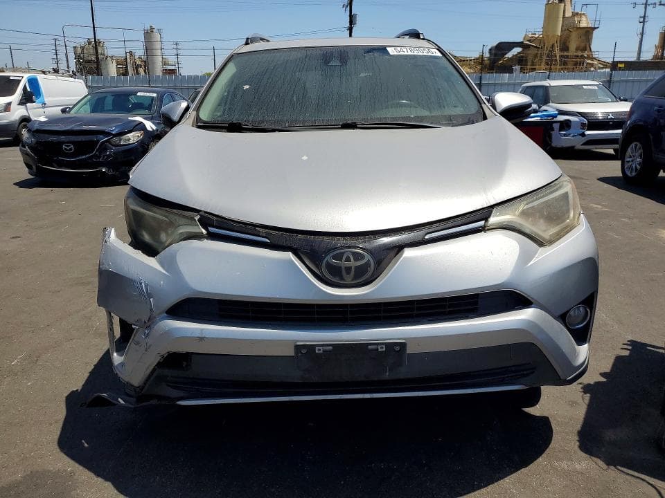 2017 TOYOTA RAV4 XLE 5