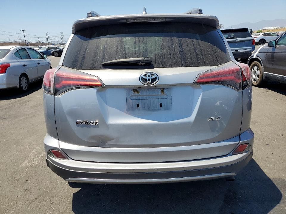 2017 TOYOTA RAV4 XLE 6