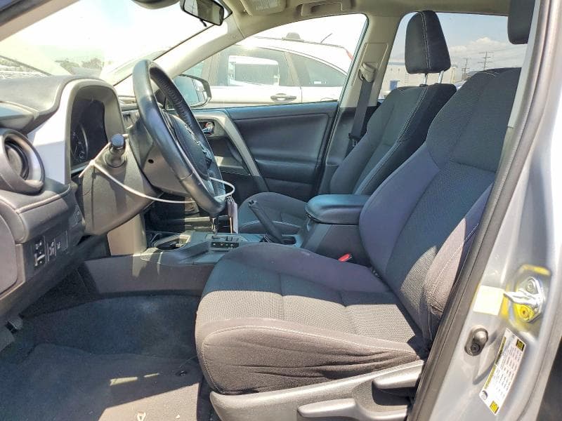 2017 TOYOTA RAV4 XLE 7