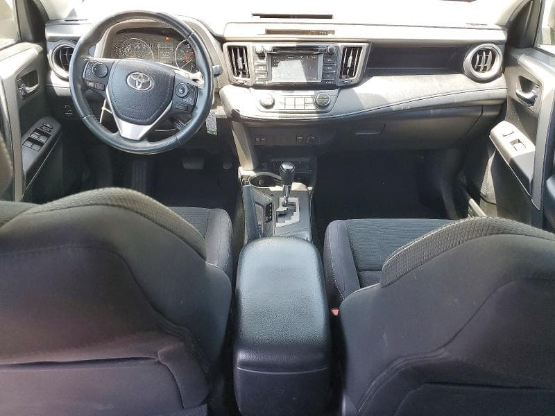 2017 TOYOTA RAV4 XLE 8