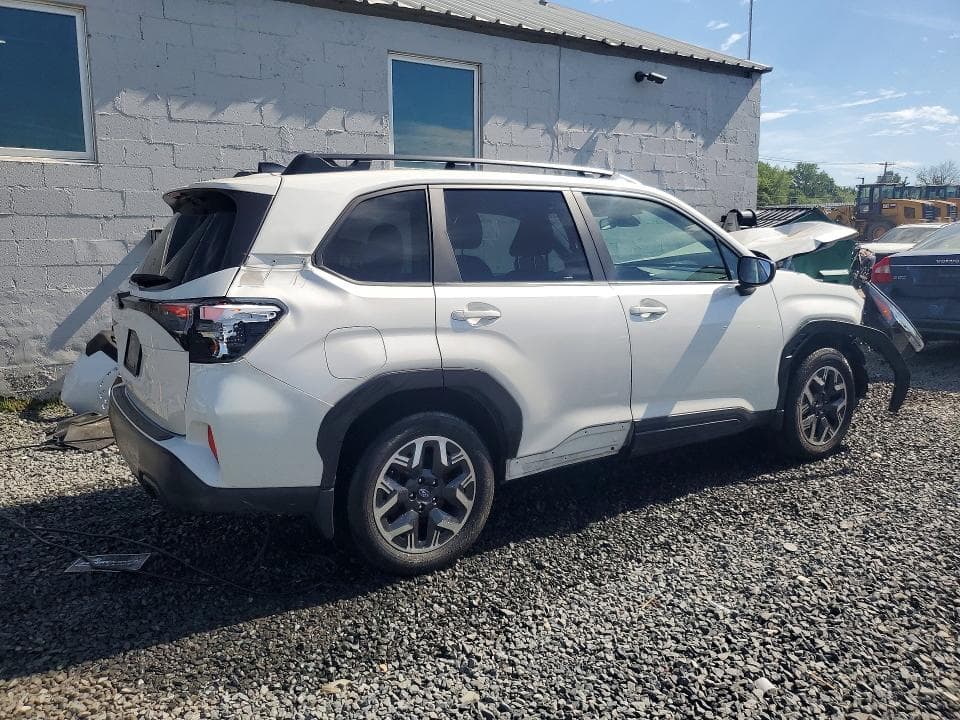 2025 SUBARU FORESTER PREMIUM 3