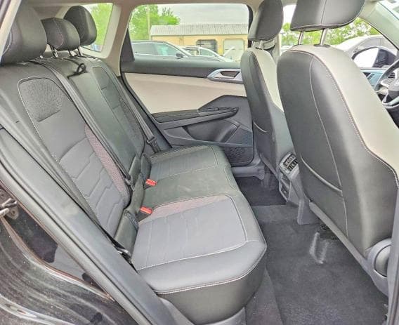 2025 VOLKSWAGEN TAOS SE 11