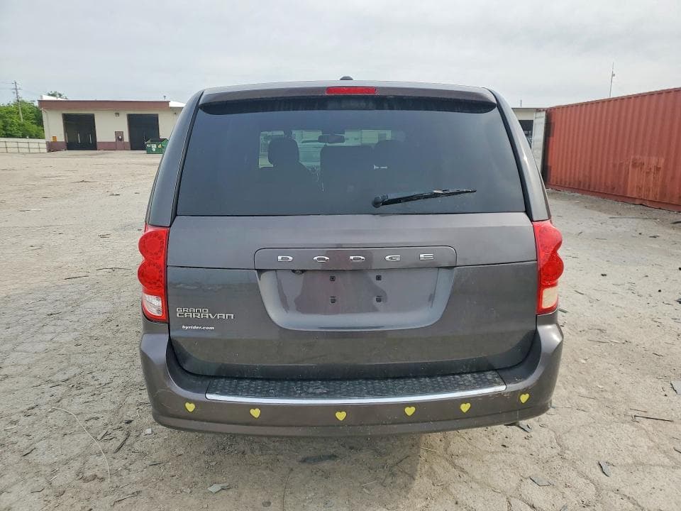 2017 DODGE GRAND CARAVAN SE 6