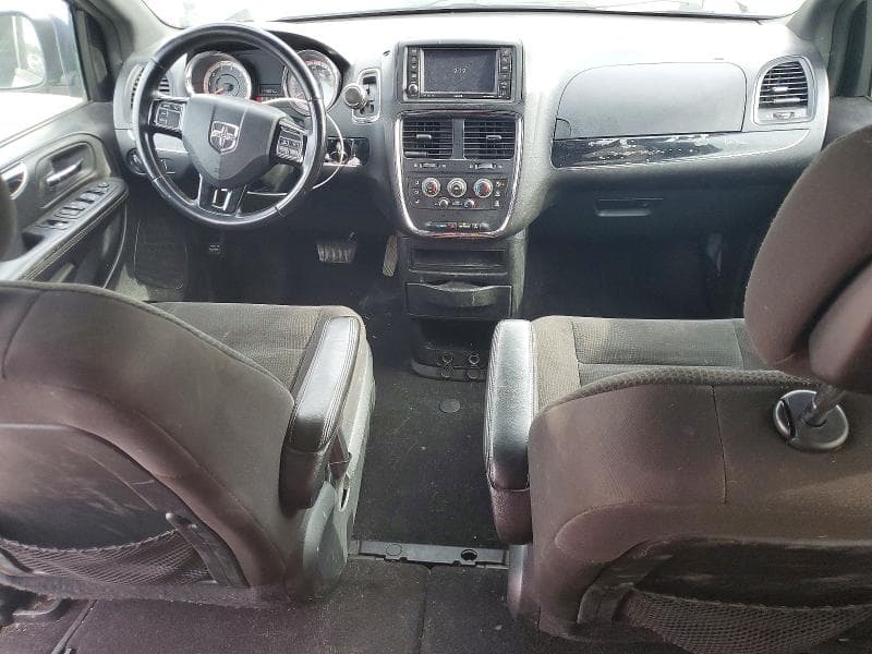 2017 DODGE GRAND CARAVAN SE 8
