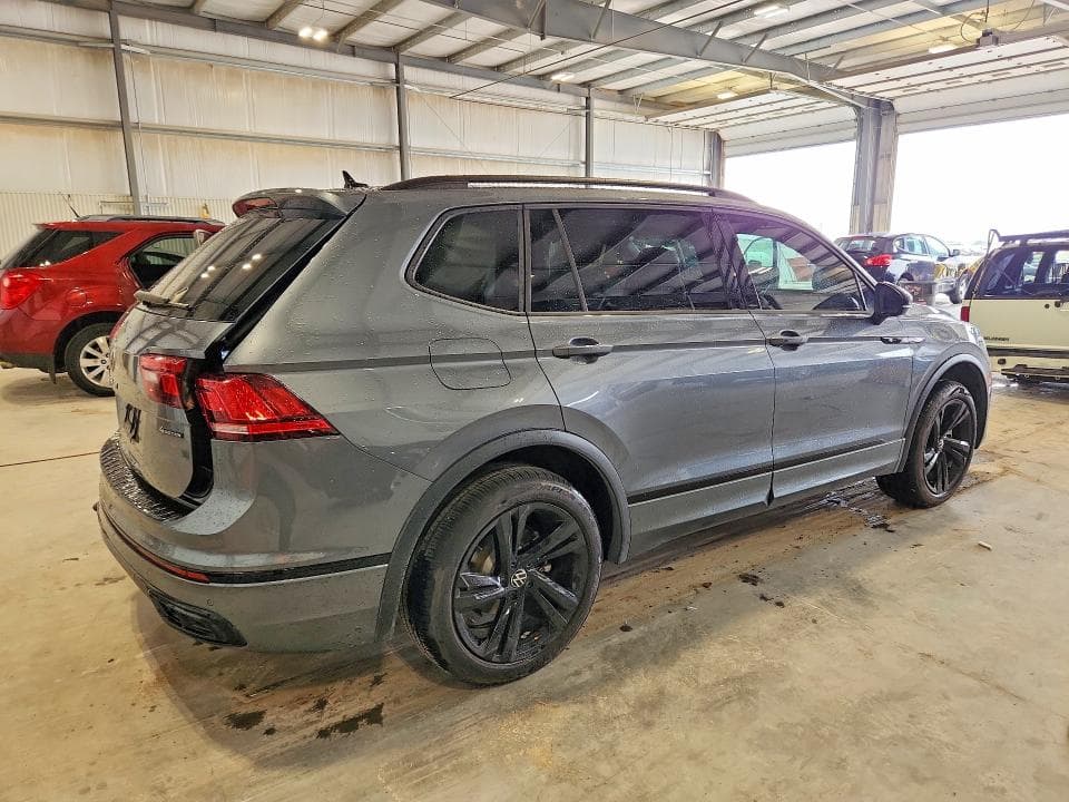 2024 VOLKSWAGEN TIGUAN SE R-LINE BLACK SE R-LINE BLACK 3