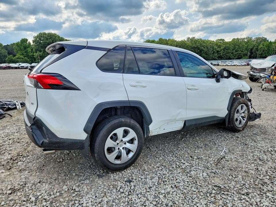 2022 TOYOTA RAV4 LE LE 3