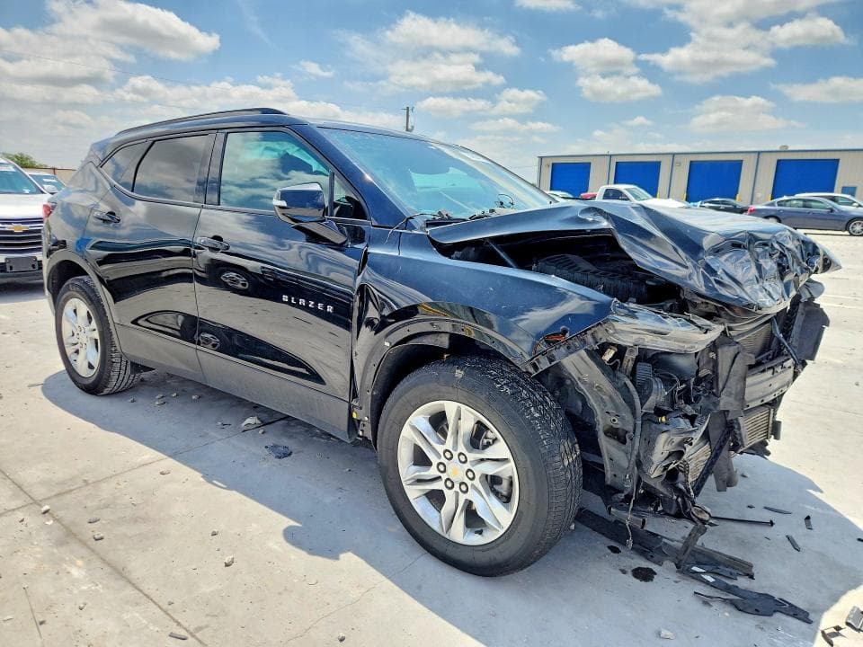 2022 CHEVROLET BLAZER 2LT 4