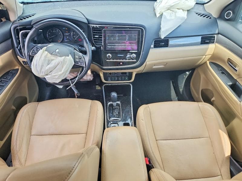 2020 MITSUBISHI OUTLANDER SE 8