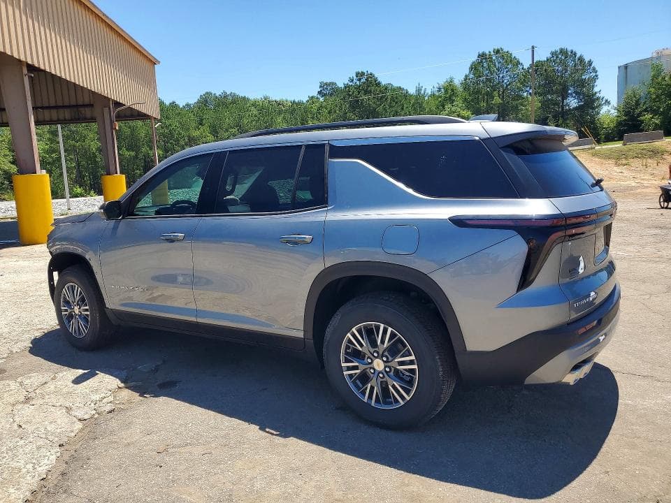 2026 CHEVROLET TRAVERSE LT 2