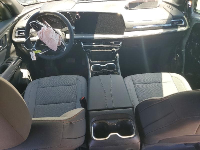 2026 CHEVROLET TRAVERSE LT 8